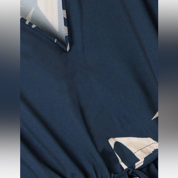 Batwing Flowy Dress with Drawstring Tie Sz S - Picture 2 of 3